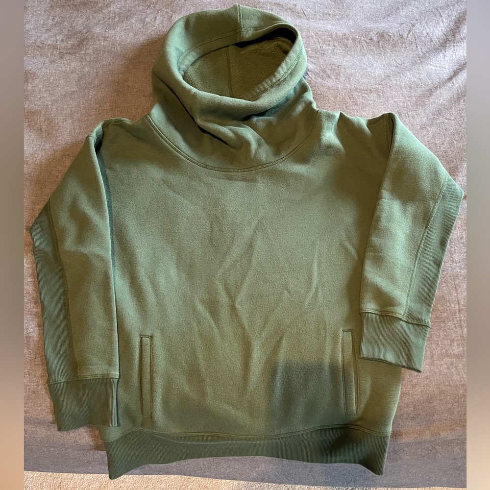Zyia hooded sweatshirt, size small